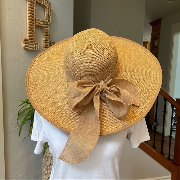 Summer Sun Hats with 100% Grass Size: Medium - Picture 1 of 8